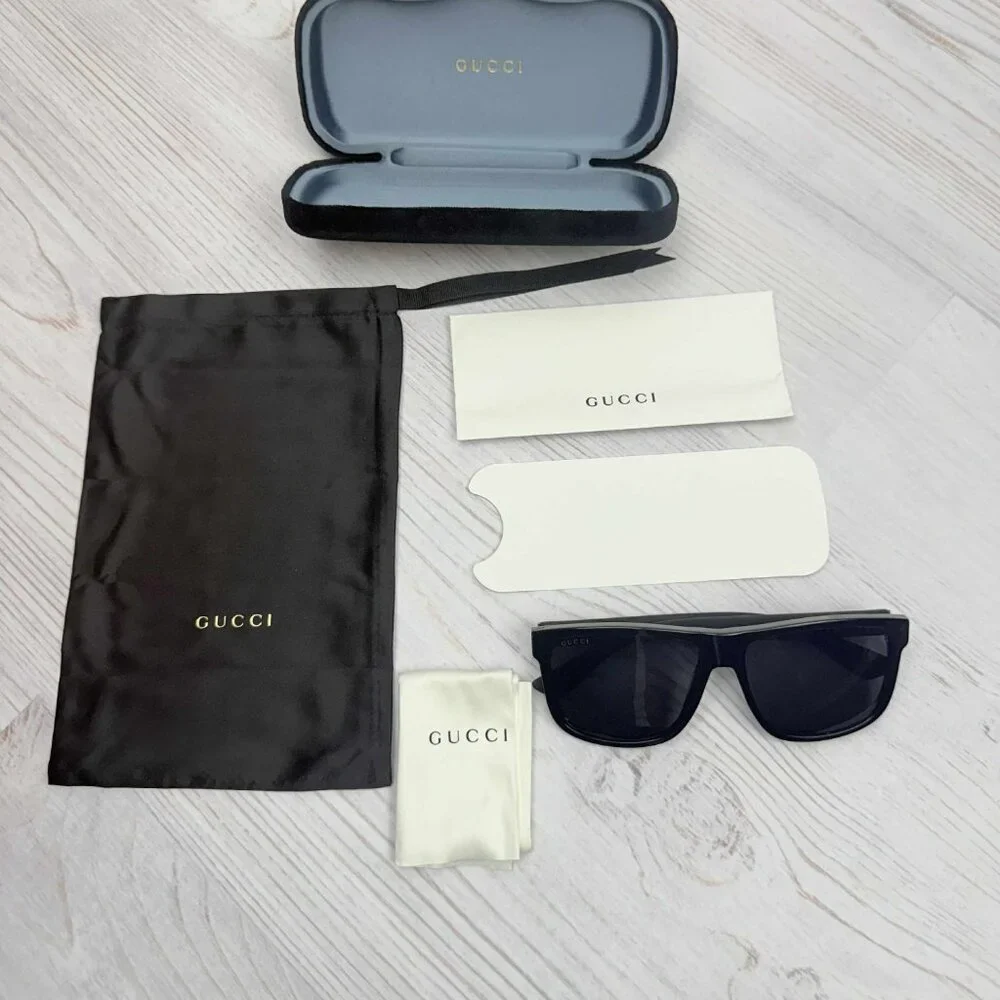 GUCCI GG0010S 001 Sunglasses Black Frame Grey Lenses 58mm - Picture 2 of 9